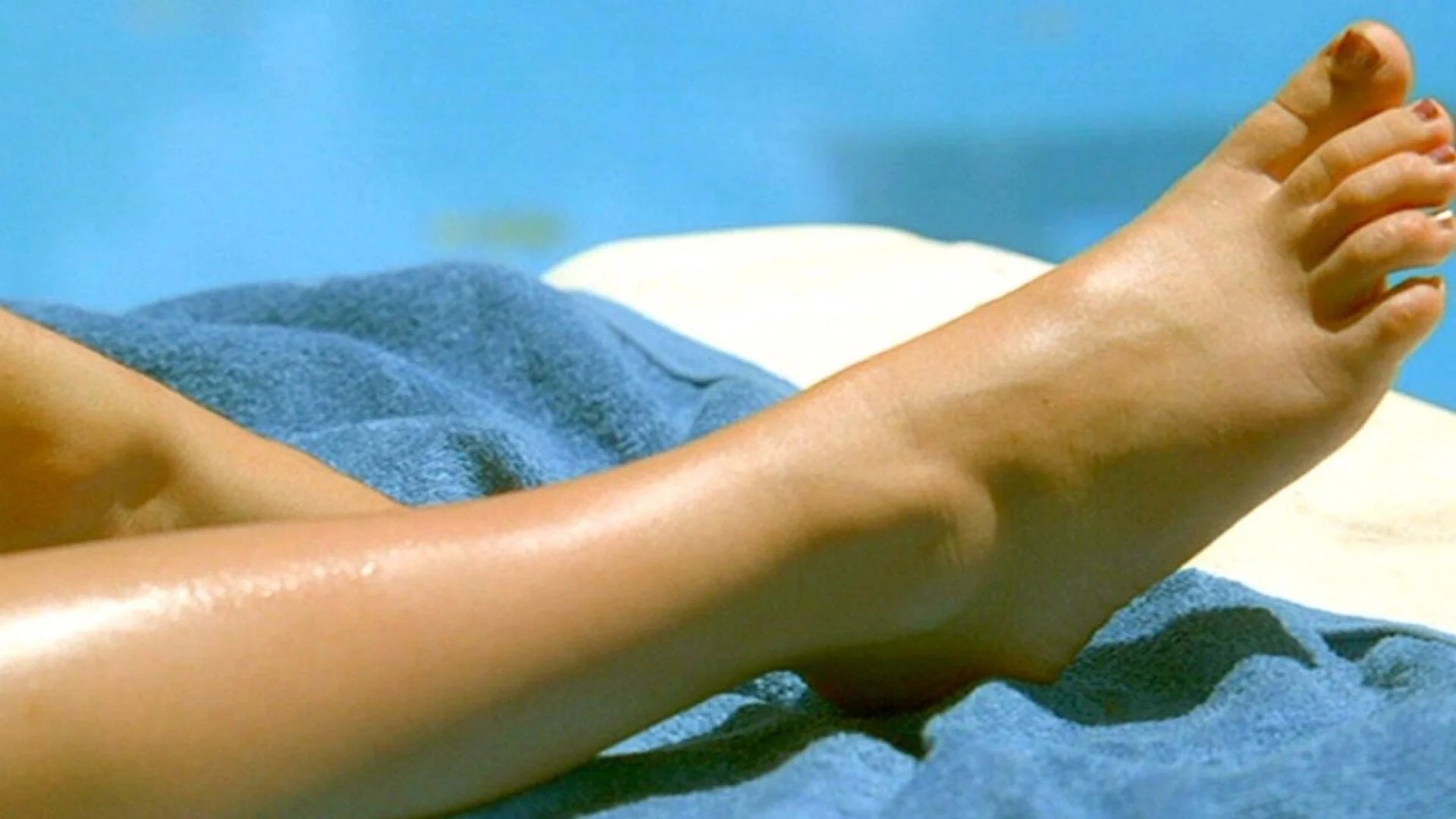 High quality Swimming Pool (2003) prints online - Popcorn Poster Official