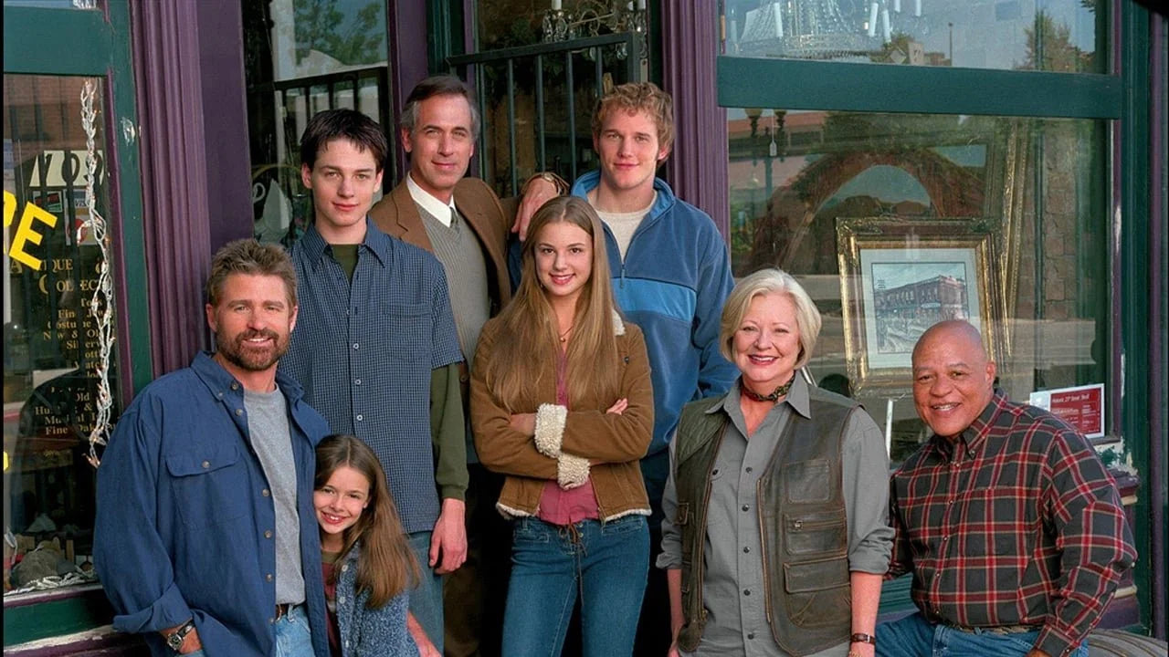 Perfect Everwood (2002) Man Cave wall filler - Popcorn Poster Gallery