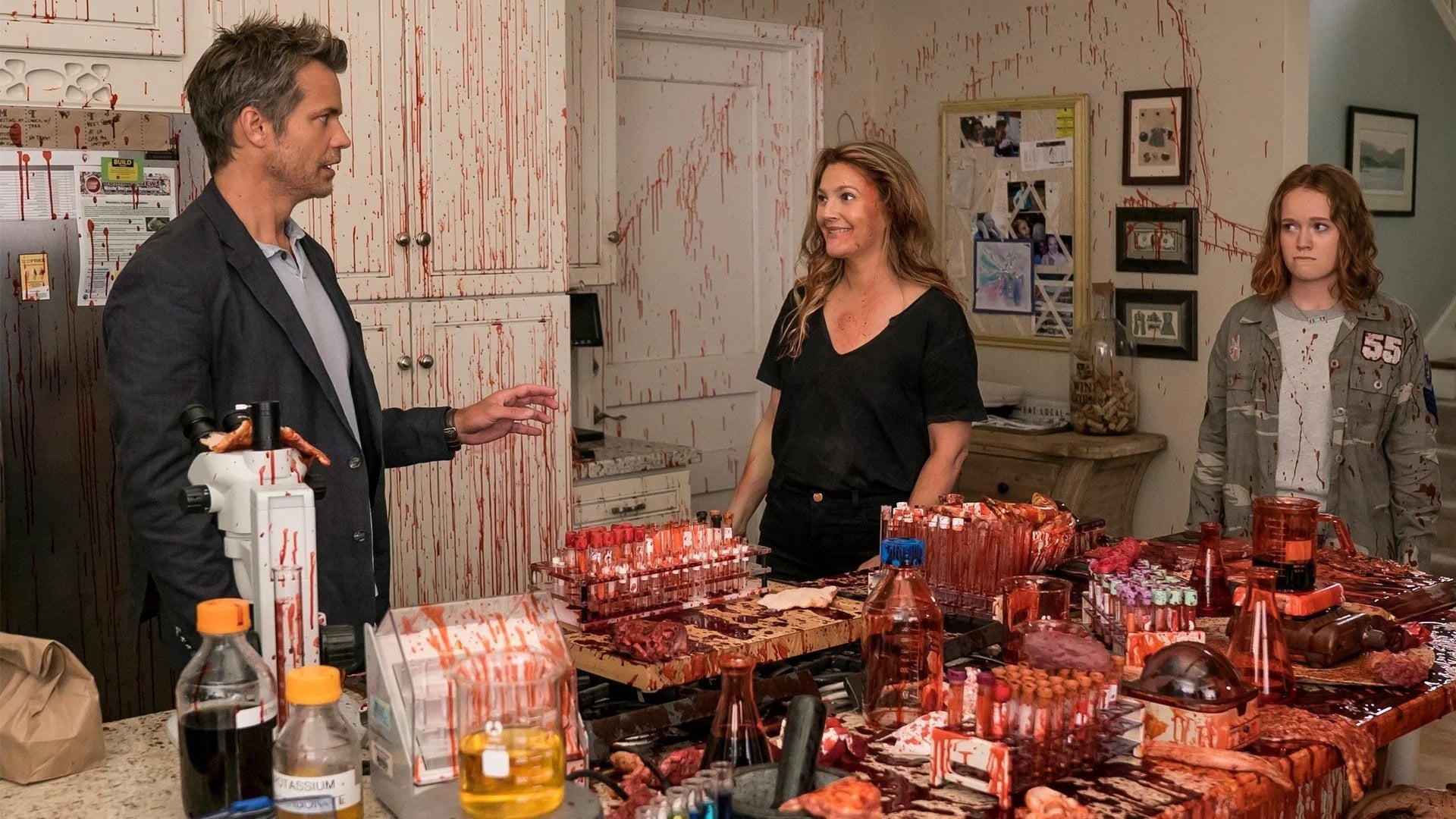 Perfect Santa Clarita Diet (2017) Man Cave wall filler - Popcorn Poster Gallery