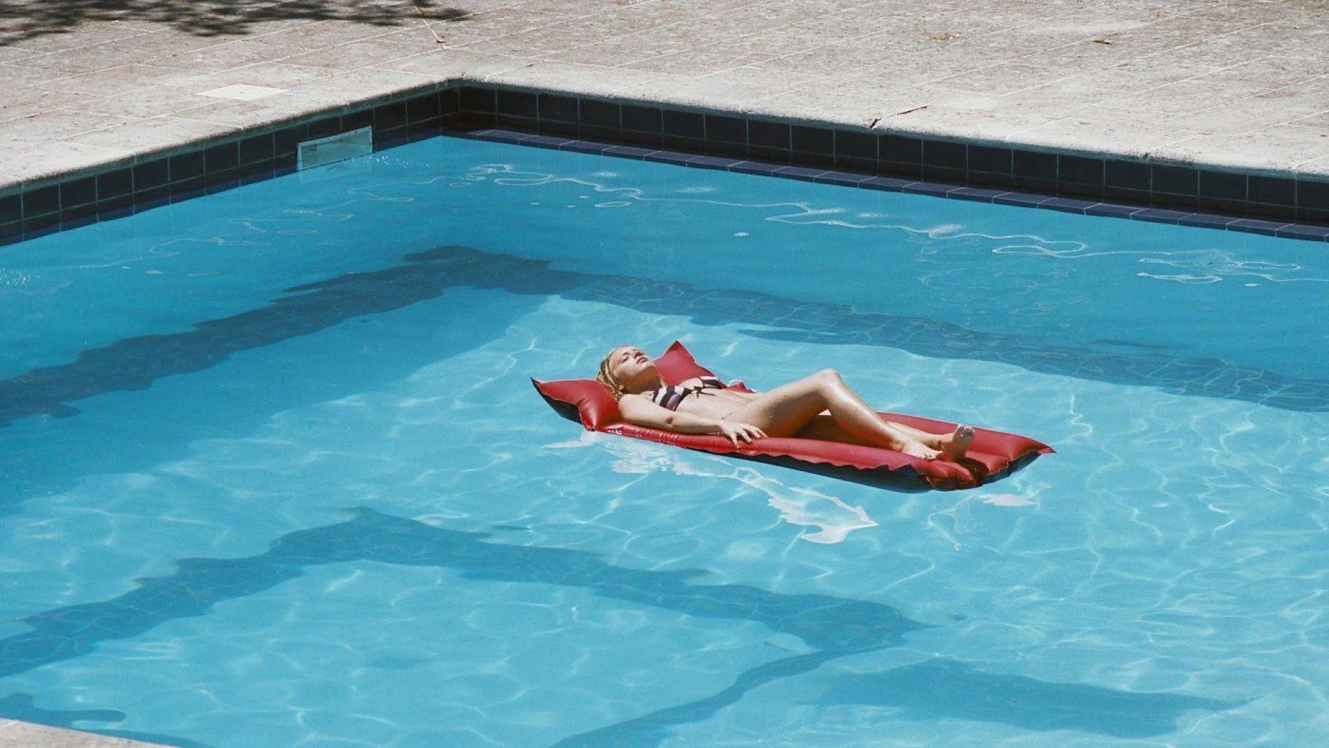 Unique Swimming Pool (2003) gift ideas - Available at Popcorn Poster