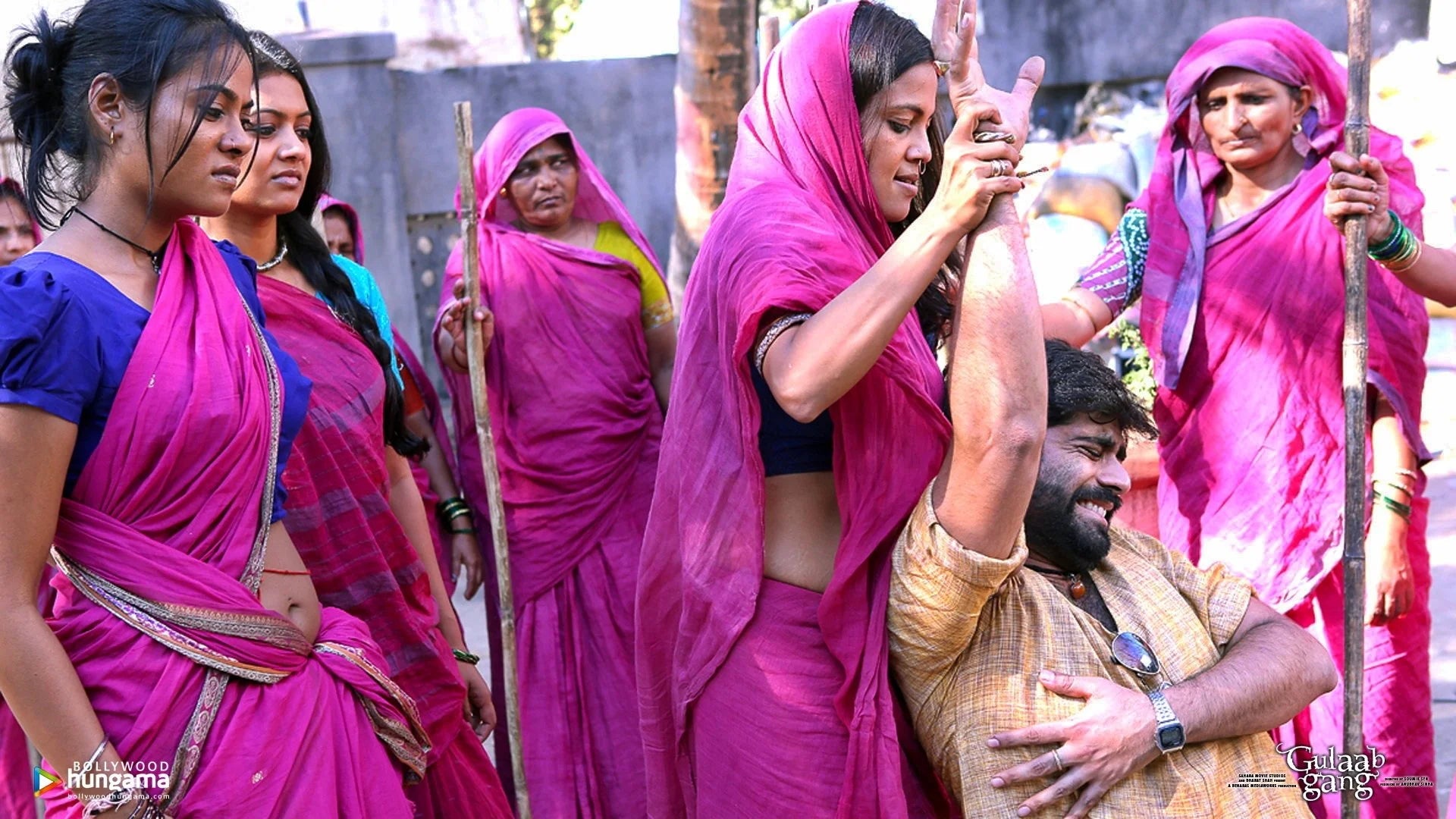 Where to buy Gulaab Gang (2014) posters - Popcorn Poster Shop