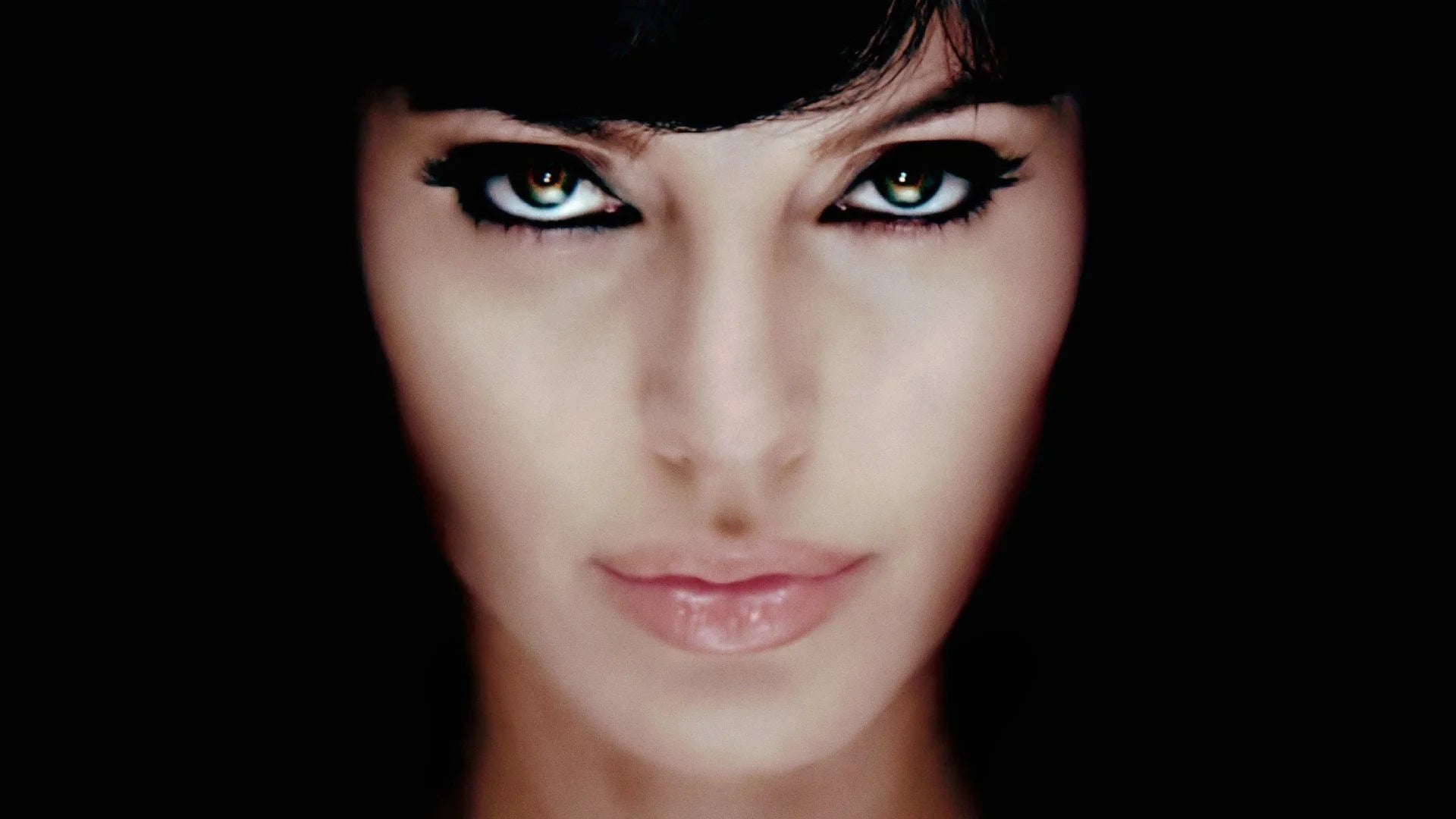 Where to buy Salt (2010) posters - Popcorn Poster Shop