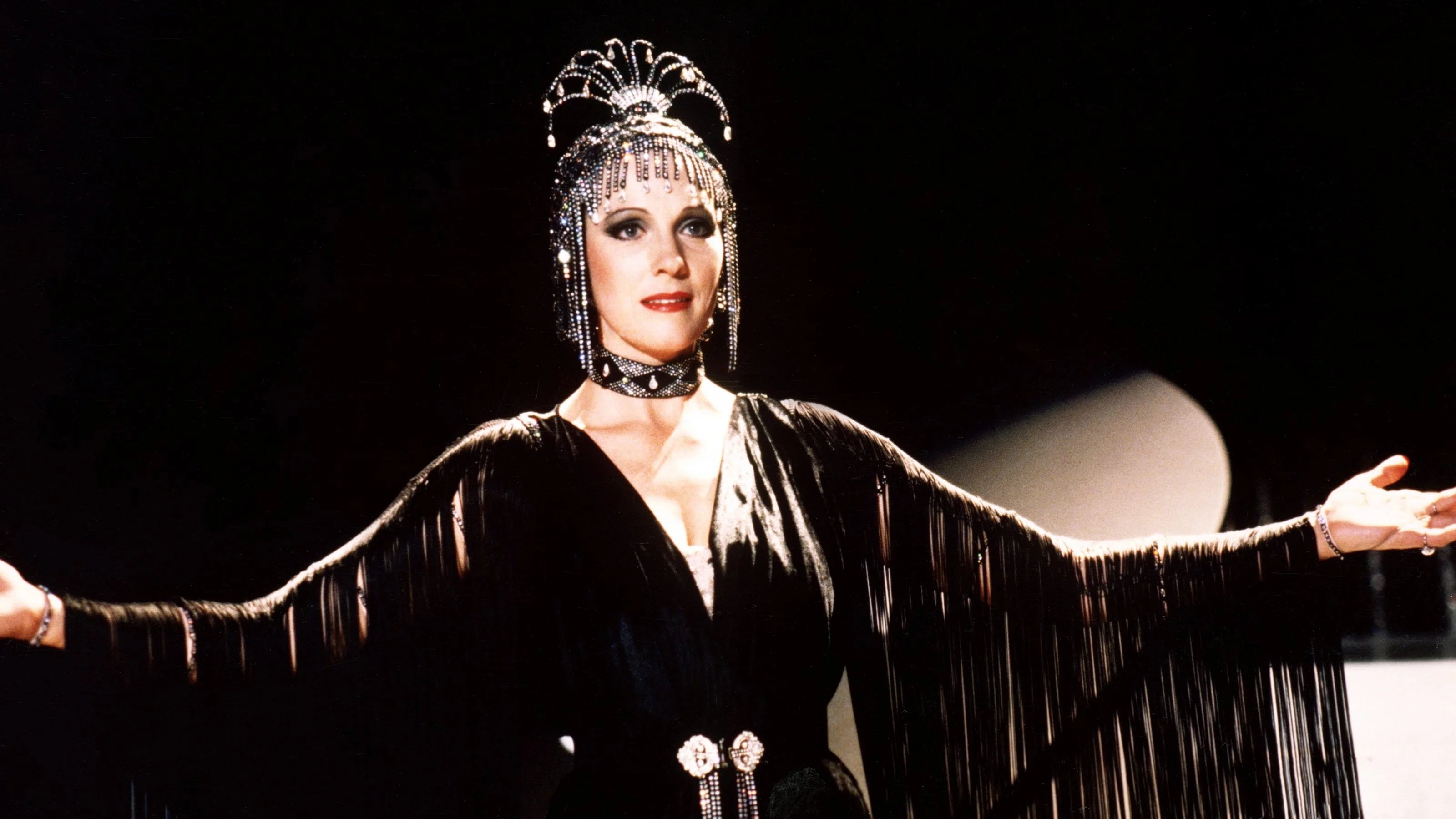 Where to buy VictorVictoria (1982) posters - Popcorn Poster Shop