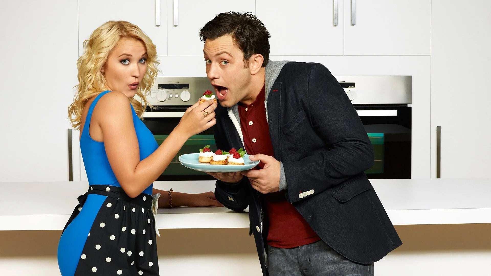 Where to buy Young & Hungry (2014) posters - Popcorn Poster Shop