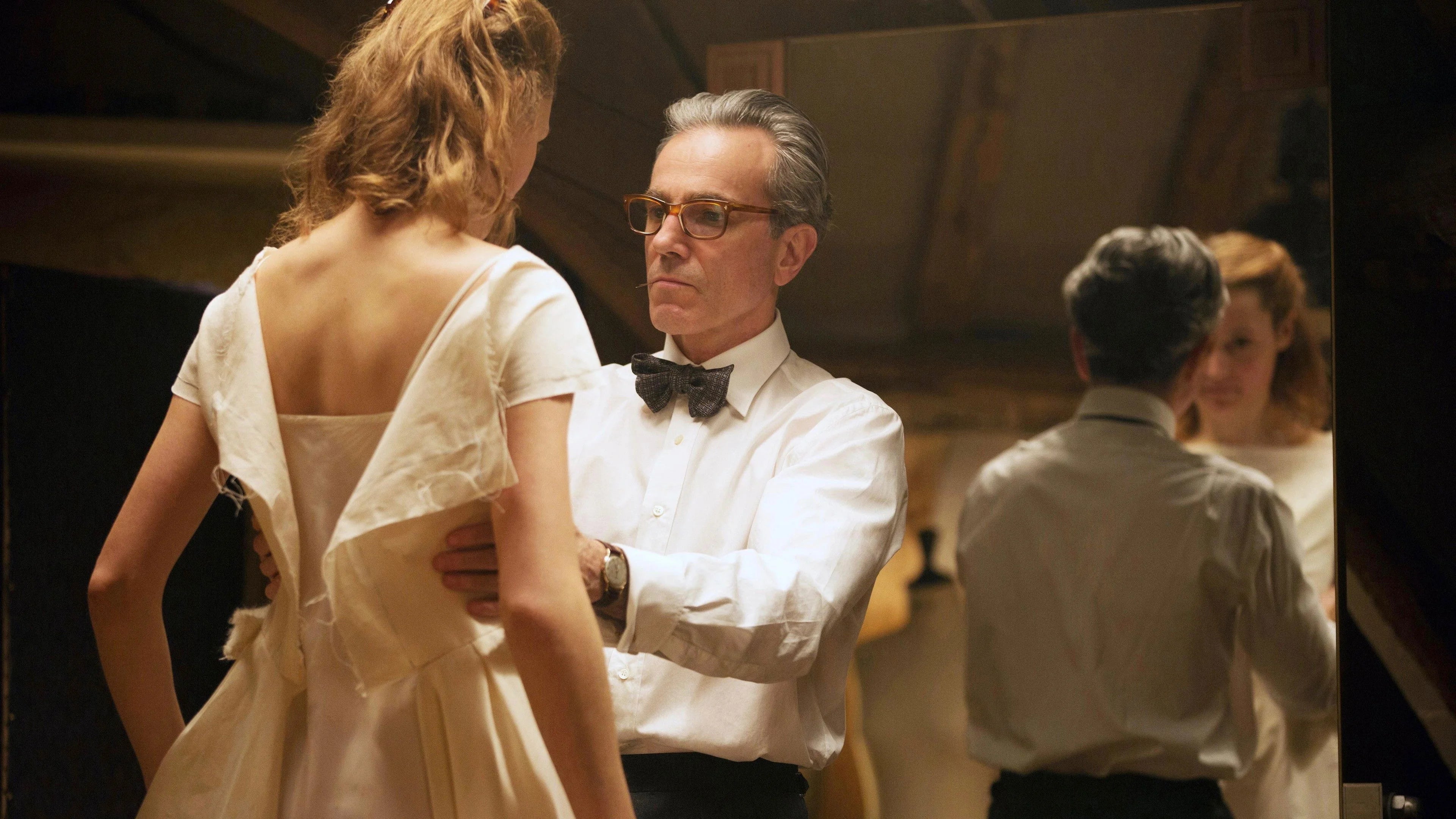 Perfect Phantom Thread (2017) Man Cave wall filler - Popcorn Poster Gallery
