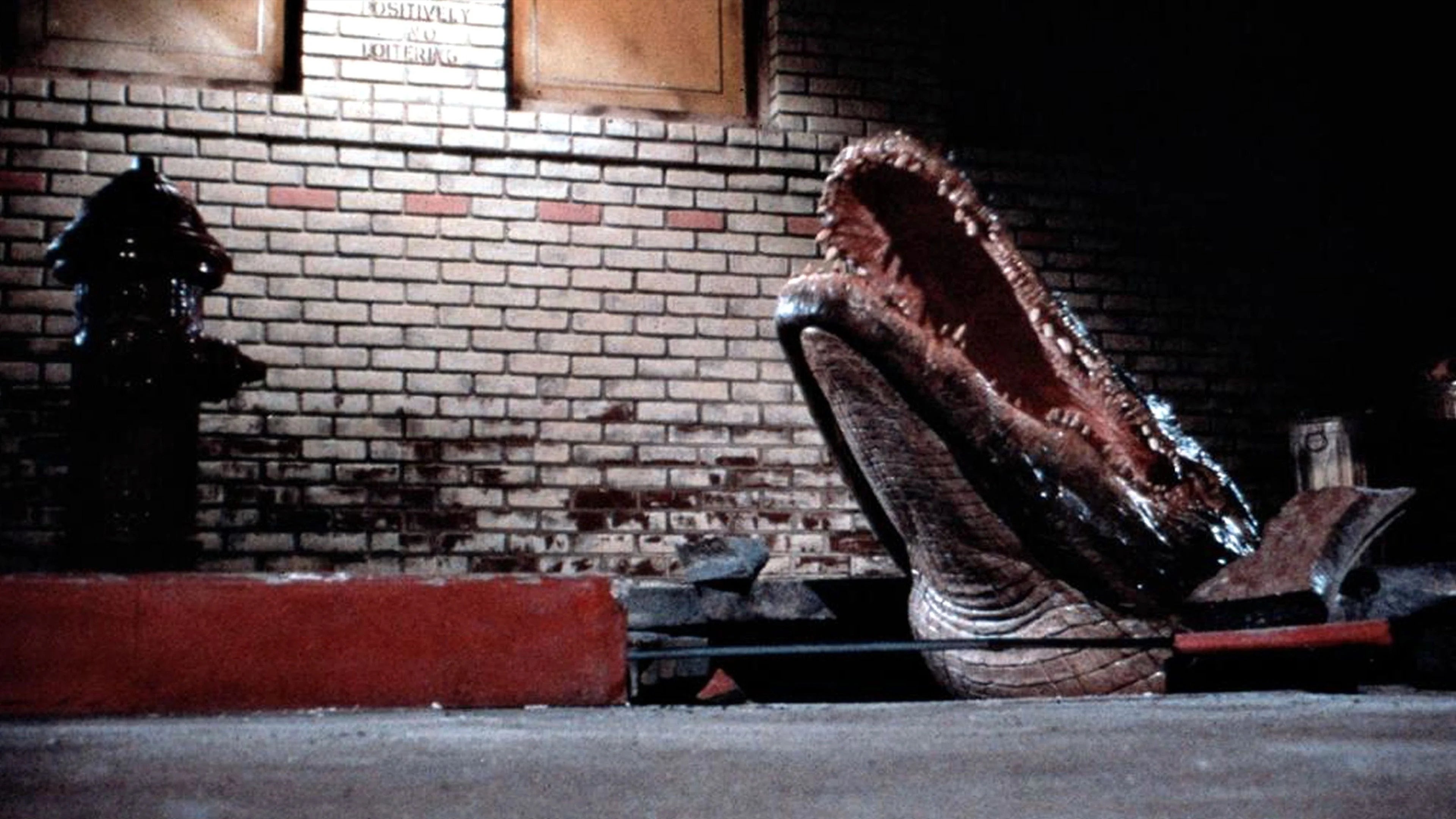Where to buy Alligator (1980) posters - Popcorn Poster Shop