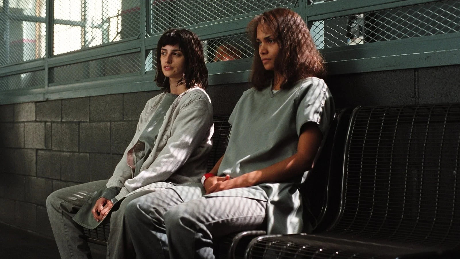 Where to buy Gothika (2003) posters - Popcorn Poster Shop