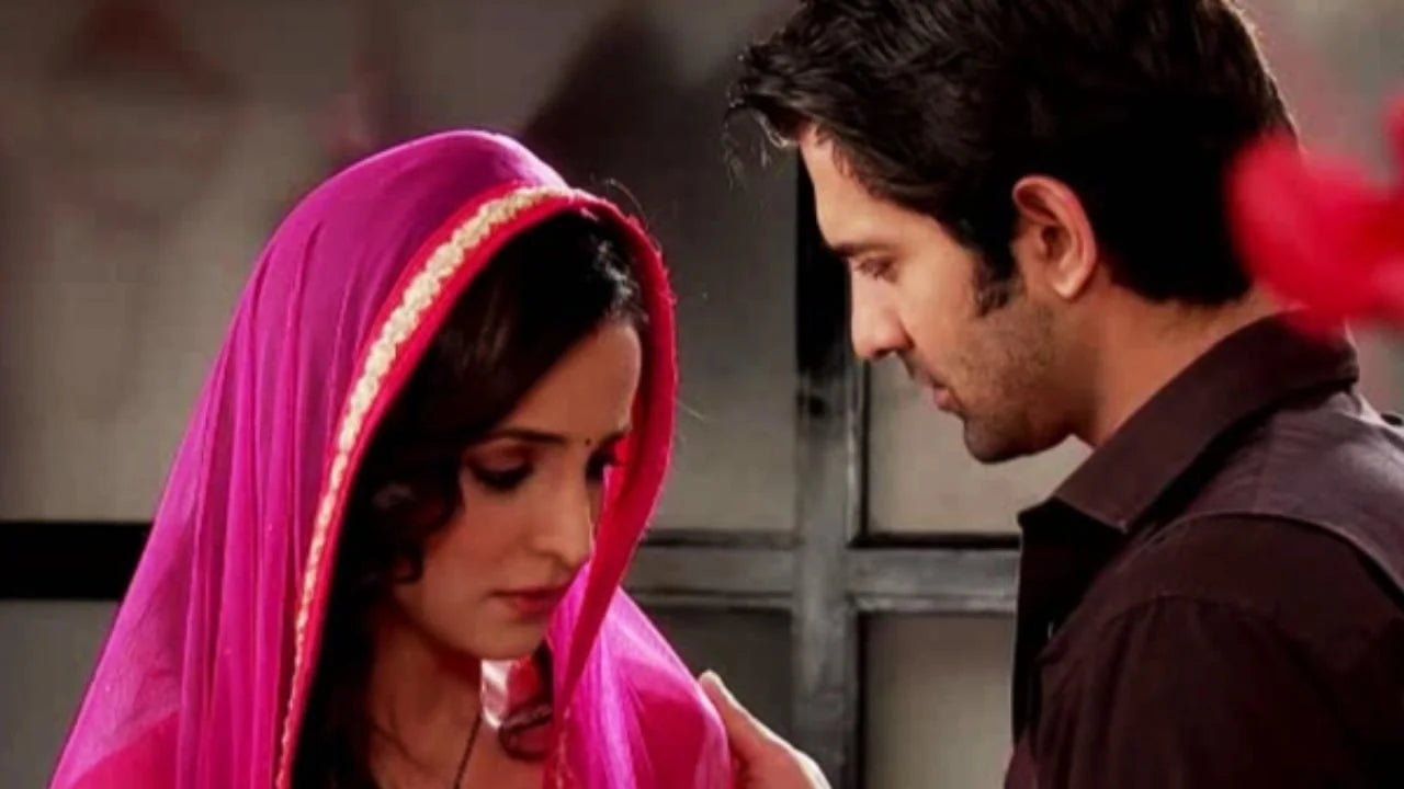 Where to buy Iss Pyaar Ko Kya Naam Doon (2011) posters - Popcorn Poster Shop